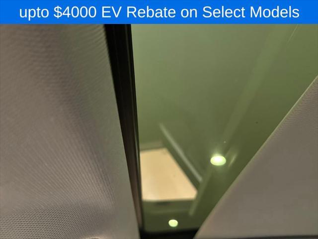 Photo of 2022 Silver Metallic Audi e-tron