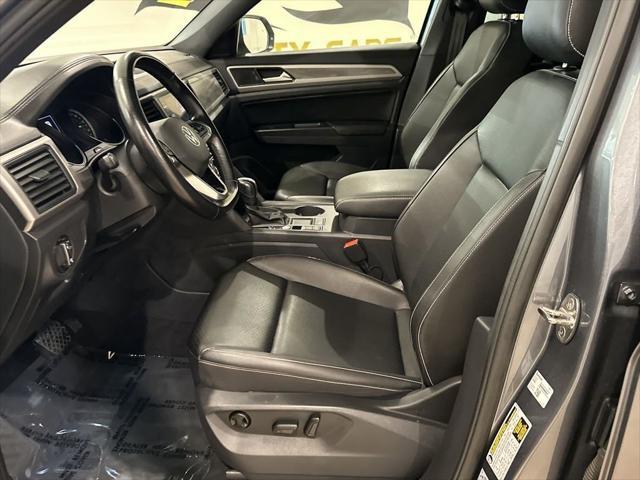 Photo of 2020 Platinum Gray Metallic Volkswagen Atlas Cross Sport