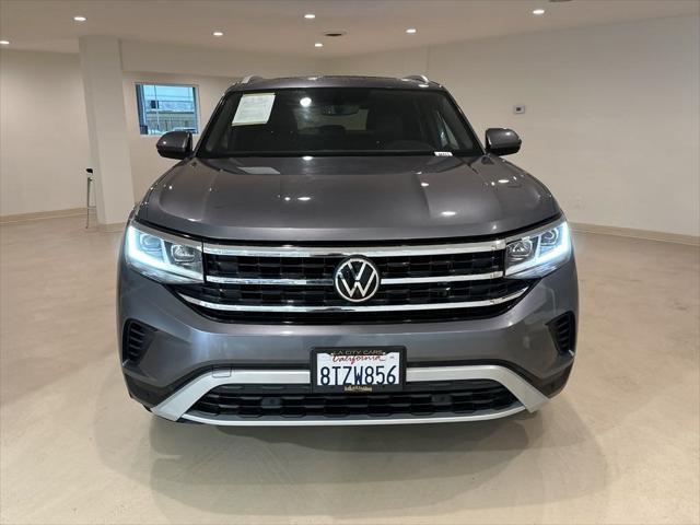 Photo of 2020 Platinum Gray Metallic Volkswagen Atlas Cross Sport