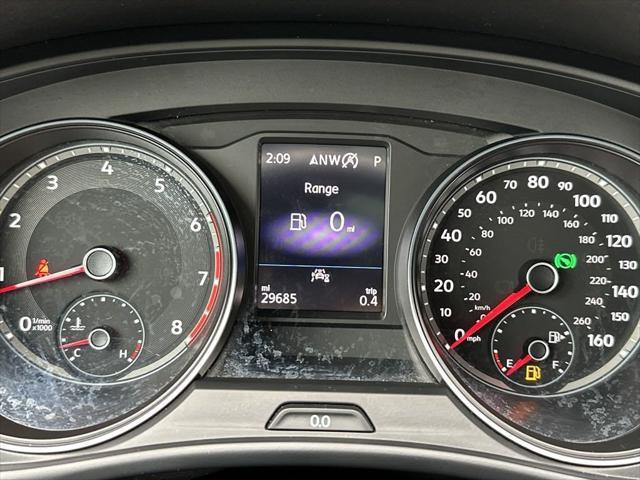 Photo of 2020 Platinum Gray Metallic Volkswagen Atlas Cross Sport