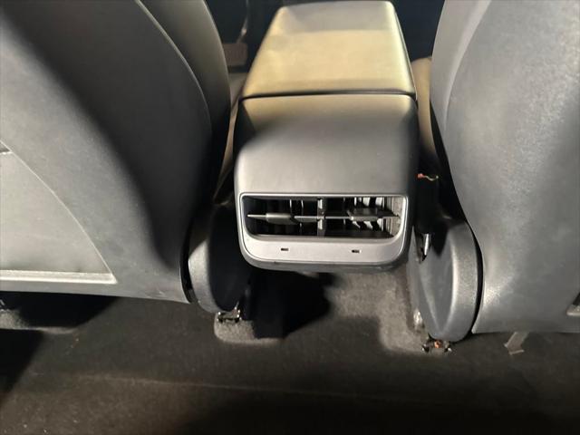 Photo of 2022 Blue Tesla Model Y