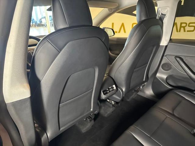 Photo of 2022 Blue Tesla Model Y