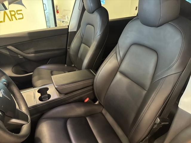 Photo of 2022 Blue Tesla Model Y