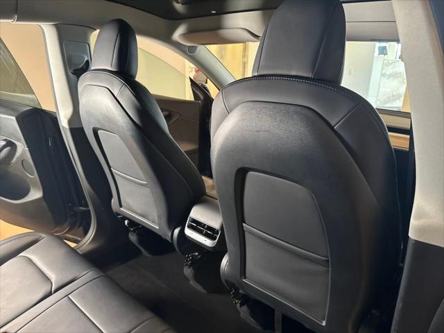 Photo of 2022 Blue Tesla Model Y