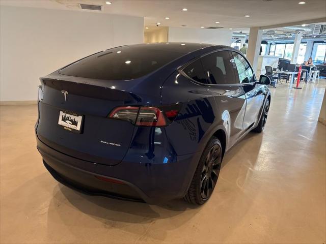 Photo of 2022 Blue Tesla Model Y
