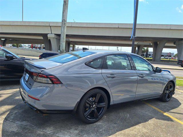 Photo of 2025 Urban Gray Pearl Honda Accord Hybrid