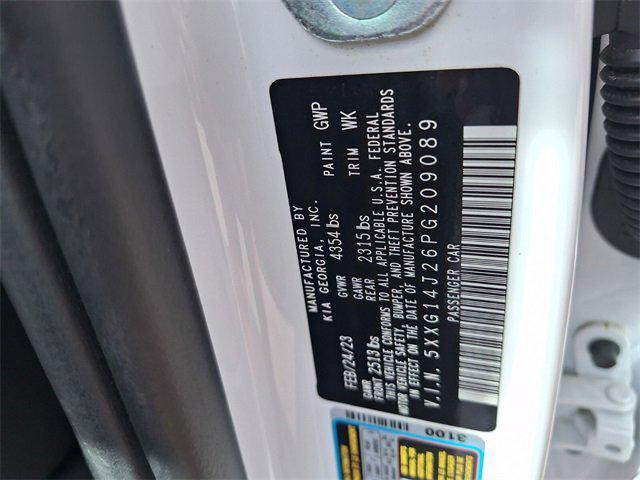 Photo of 2023 Glacial White Pearl Kia K5