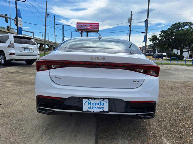 Photo of 2023 Glacial White Pearl Kia K5