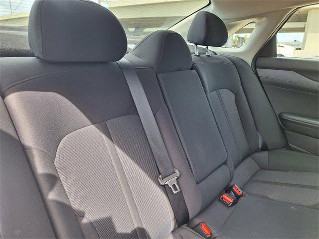 Photo of 2023 Glacial White Pearl Kia K5