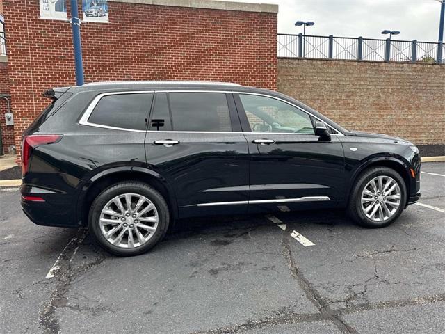 Photo of 2023 Stellar Black Metallic Cadillac XT6