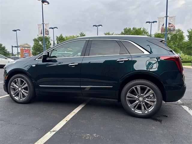 Photo of 2025 Emerald Cadillac XT5
