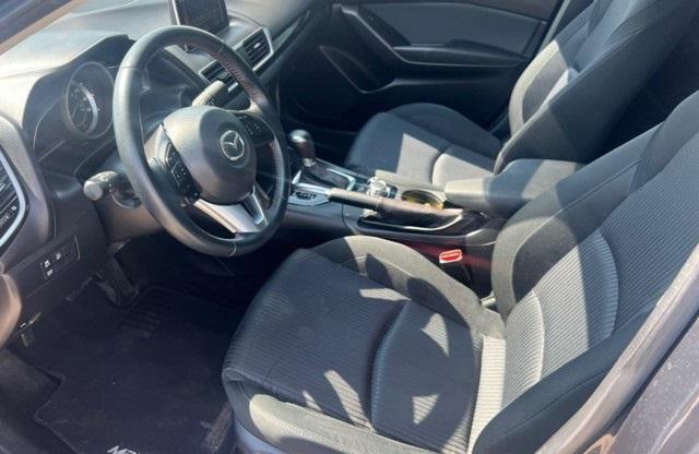 Photo of 2016 Meteor Gray Mica Mazda Mazda3