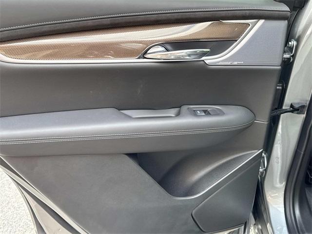Photo of 2025 Silver Metallic Cadillac XT6