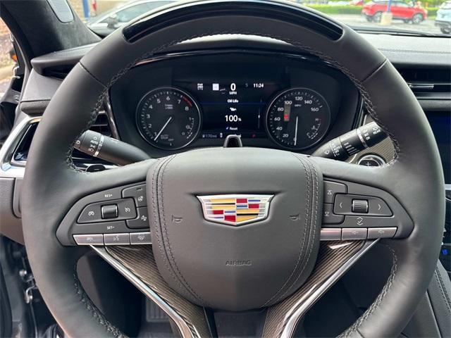 Photo of 2025 Silver Metallic Cadillac XT6