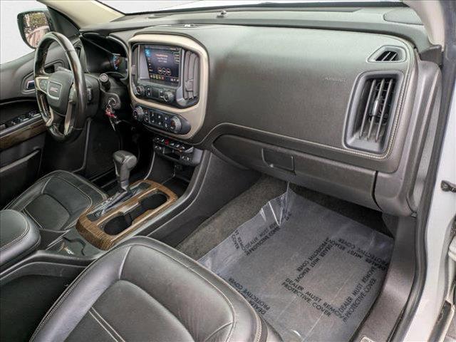 Photo of 2019 Summit White GMC Canyon