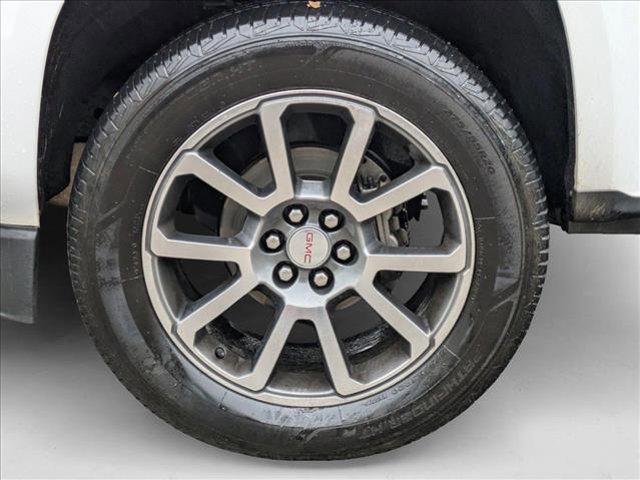 Photo of 2019 Summit White GMC Canyon