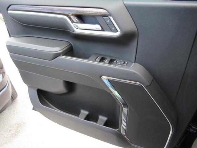 Photo of 2024 Titanium Rush Metallic GMC Sierra 1500