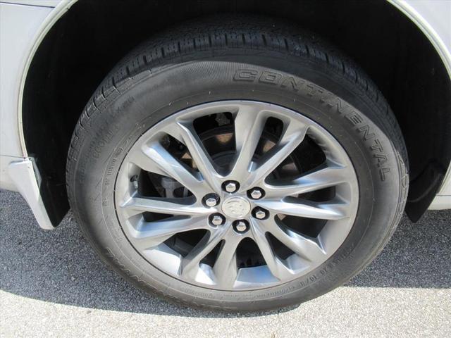 Photo of 2022 White Frost Tri-Coat Buick Enclave