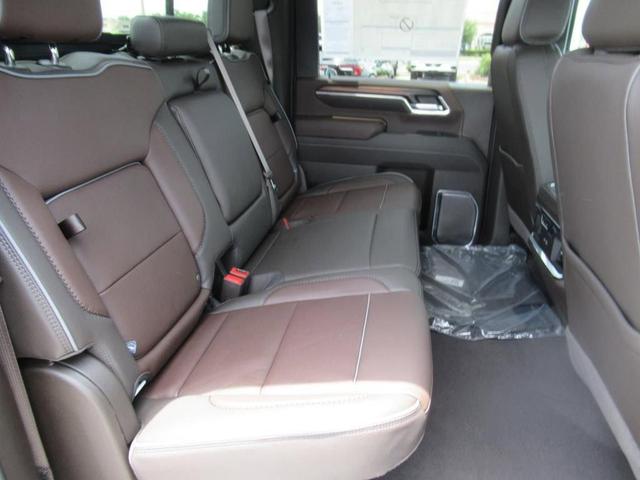 Photo of 2025 White Frost GMC Sierra 2500