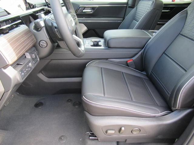 Photo of 2025 Onyx Black GMC Sierra EV