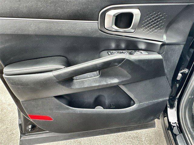 Photo of 2021 Ebony Black Kia Sorento