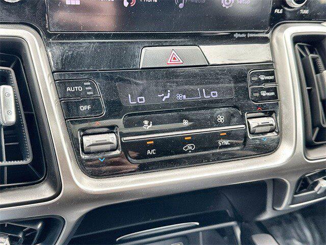 Photo of 2021 Ebony Black Kia Sorento