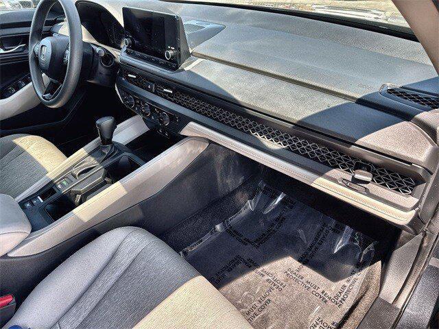 Photo of 2023 Meteorite Gray Metallic Honda Accord