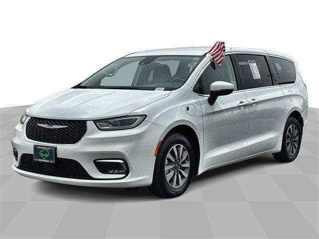 2023 Chrysler Pacifica Hybrid