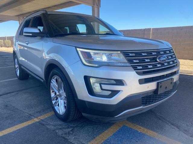 Photo of 2017 Ingot Silver Ford Explorer