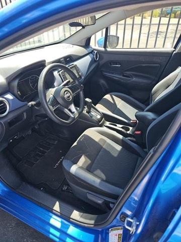 Photo of 2023 Electric Blue Metallic Nissan Versa