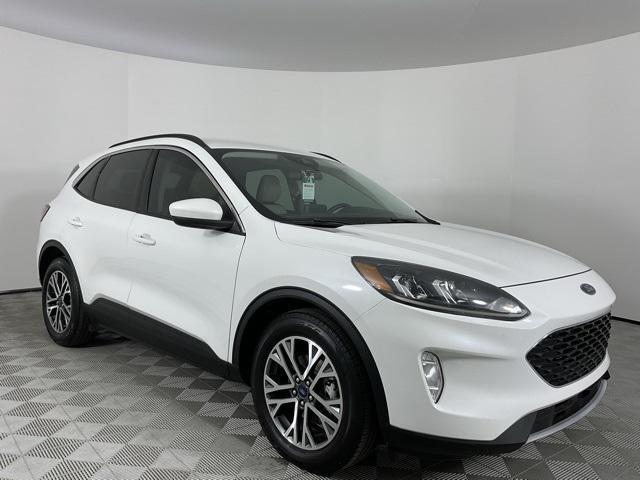 Photo of 2021 White Ford Escape