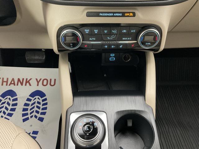 Photo of 2021 White Ford Escape