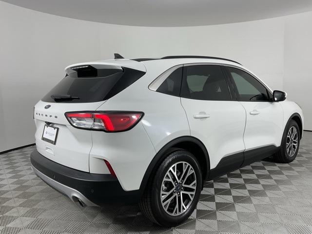 Photo of 2021 White Ford Escape