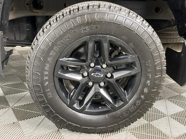 Photo of 2022 Black Chevrolet Silverado 1500