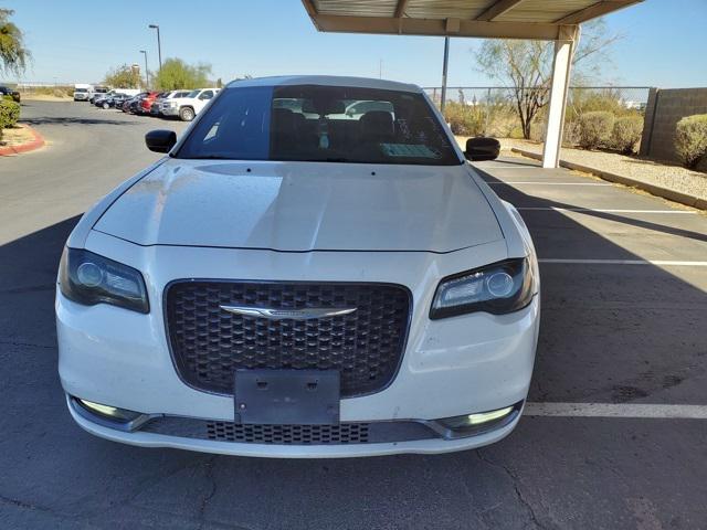 2019 Chrysler 300