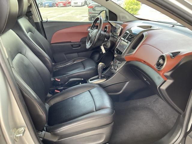 Photo of 2014 Silver Ice Metallic Chevrolet Sonic