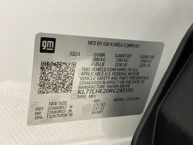 Photo of 2024 Summit White Chevrolet Trax
