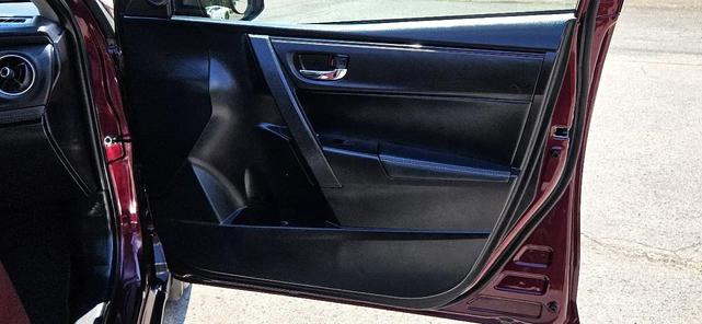 Photo of 2017 Maroon Toyota Corolla