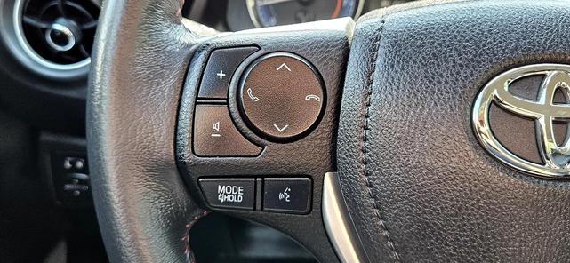 Photo of 2017 Maroon Toyota Corolla