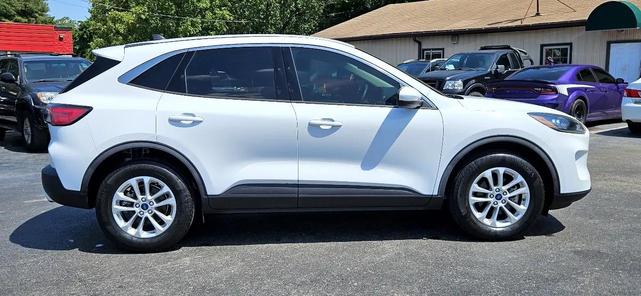 Photo of 2020 White Ford Escape