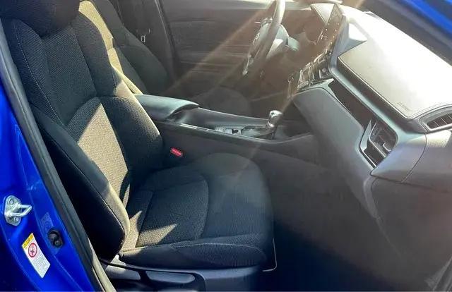 Photo of 2019 Blue Toyota C-HR