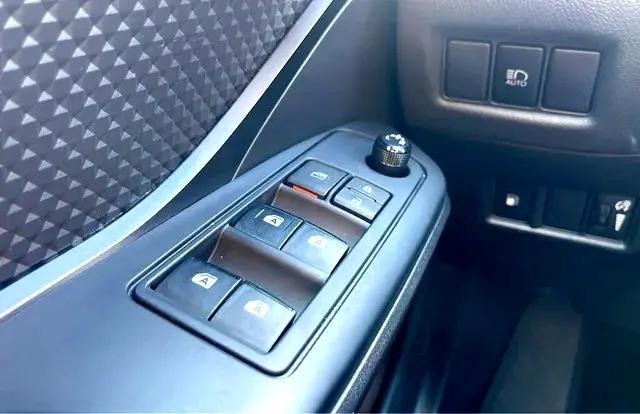 Photo of 2019 Blue Toyota C-HR