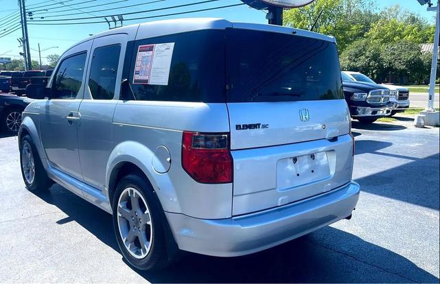 Photo of 2007 Alabaster Silver Metallic Honda Element