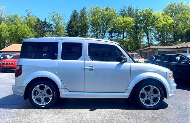 Photo of 2007 Alabaster Silver Metallic Honda Element