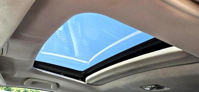 Photo of 2015 Crystal Black Pearl Honda CR-V