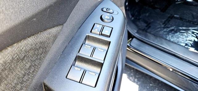 Photo of 2015 Crystal Black Pearl Honda CR-V