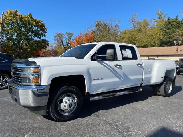 Photo of 2015 Summit White Chevrolet Silverado 3500