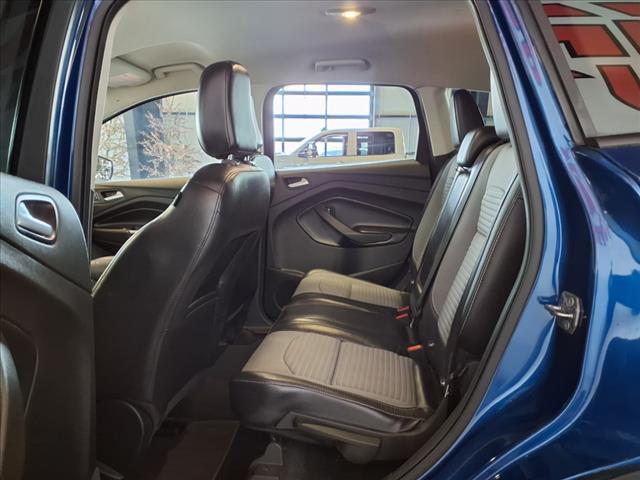 Photo of 2019 Lightning Blue Metallic Ford Escape