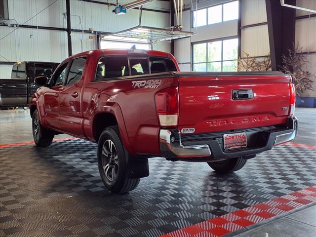 Photo of 2016 Barcelona Red Metallic Toyota Tacoma