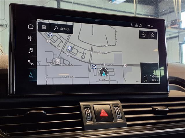 Photo of 2022 Florett Silver Metallic Audi Q5